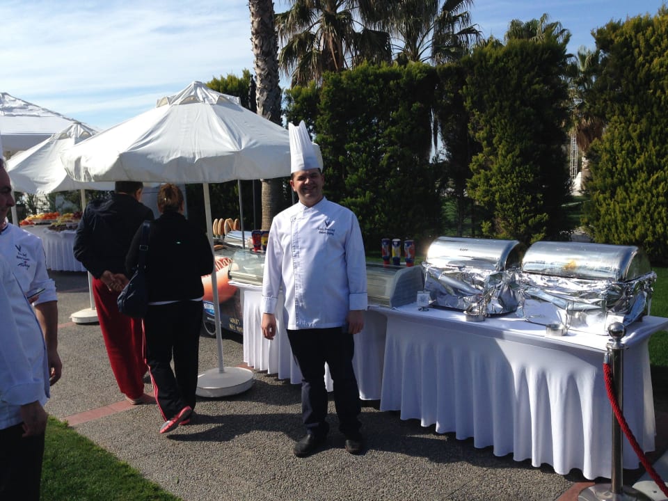 BBQ in der Gartenanlage 07.02.14 Voyage Belek Golf & Spa
