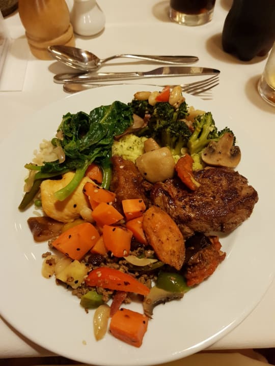 Gastro Thulhagiri Island Resort