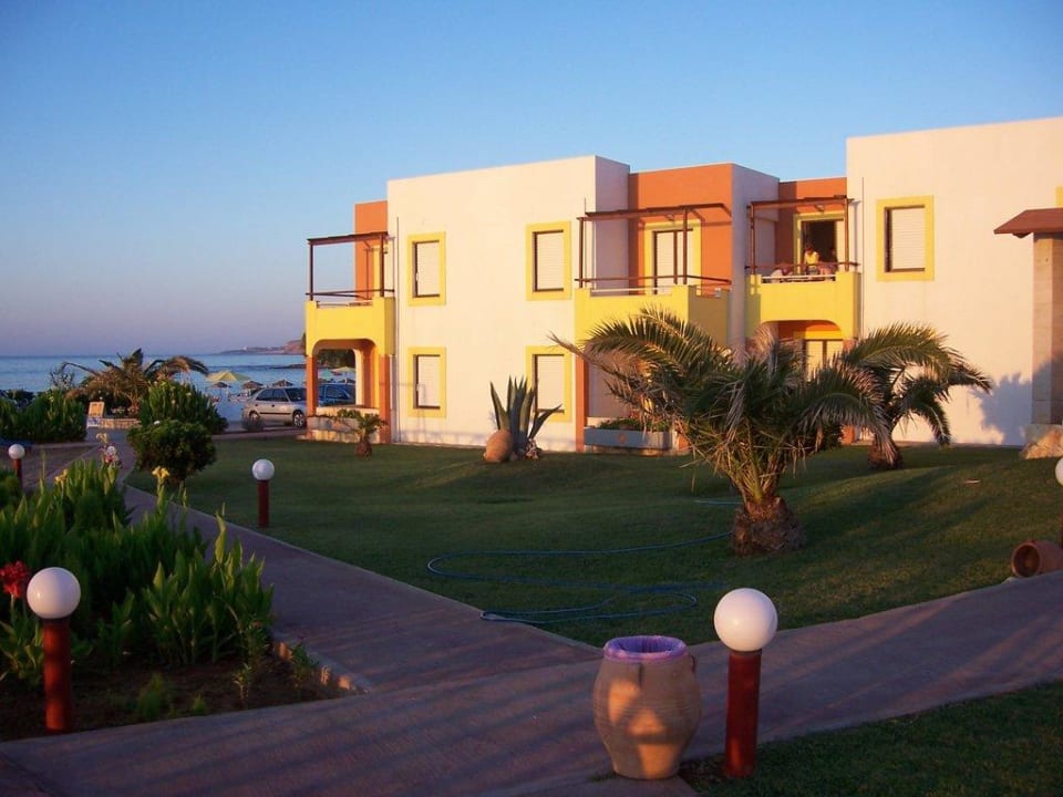 2-stöckige Wohngebäude Alkionis Beach Apartments