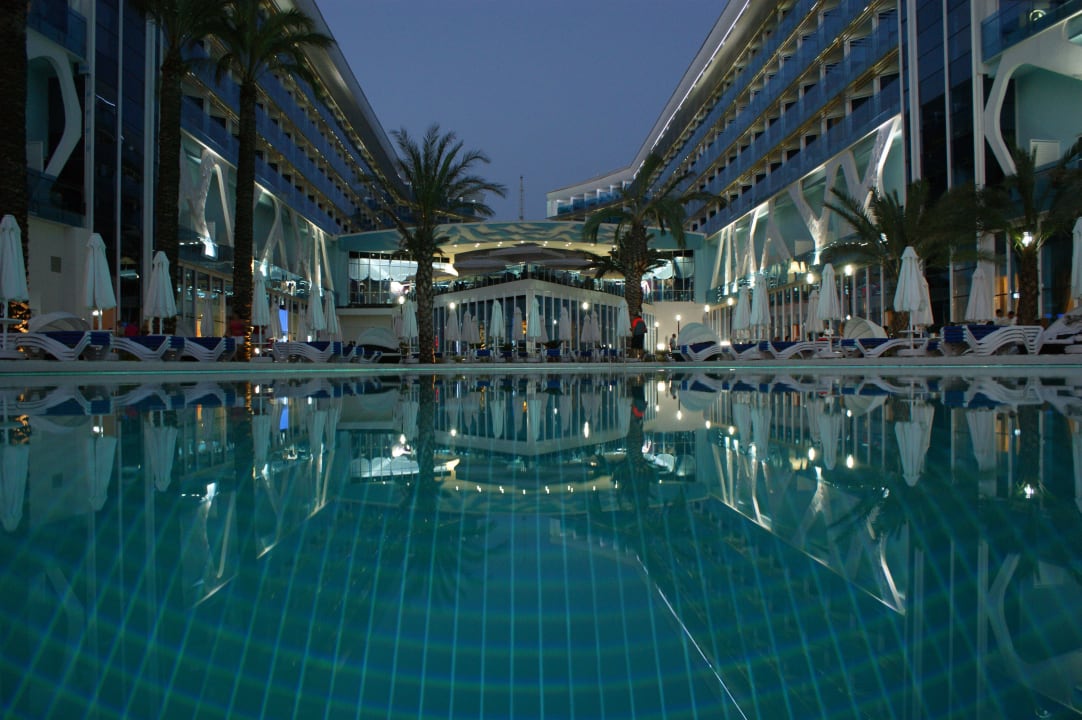 Abendzeit Vikingen Infinity Resort & Spa