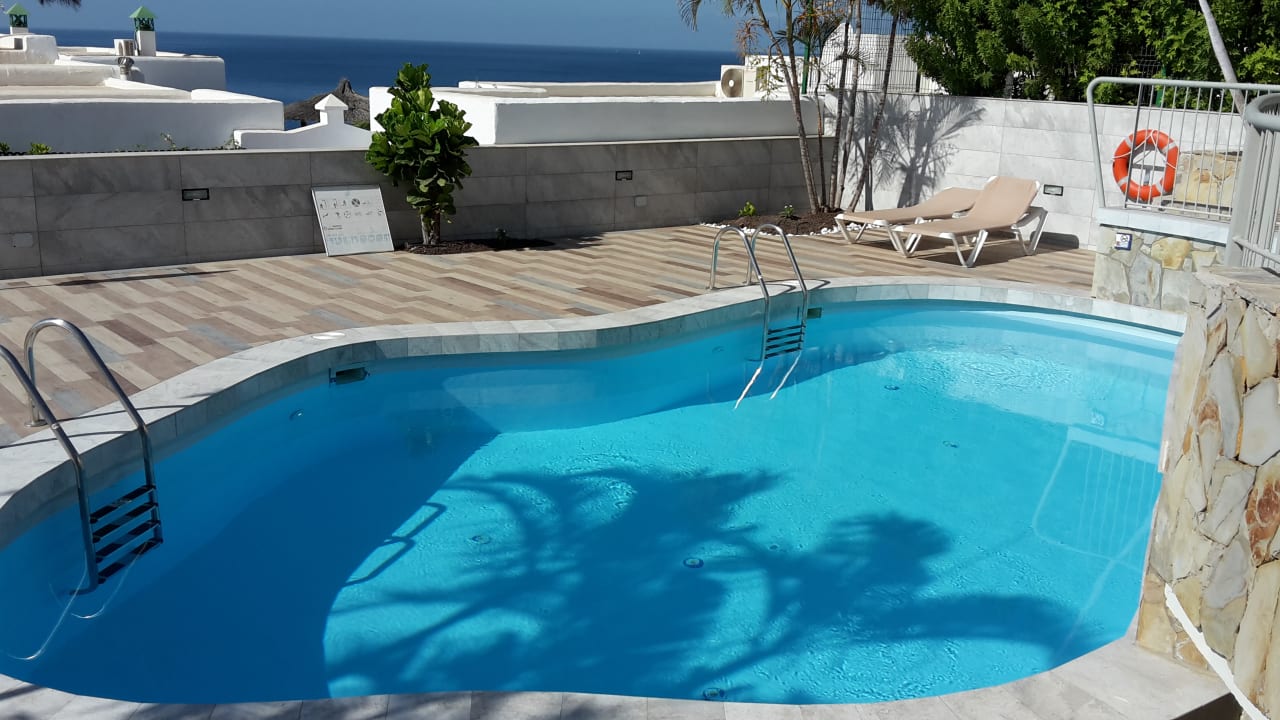 Pool Garden & Sea Boutique Lodging by LIVVO