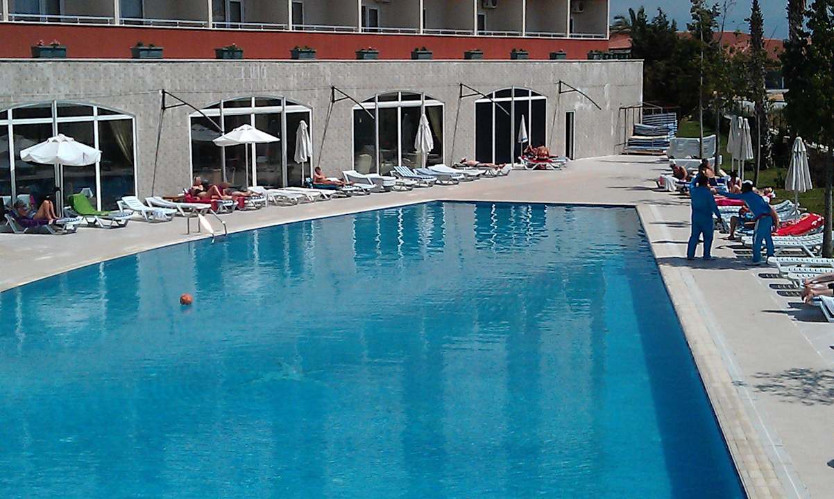 Desiree Resort Side Royal Paradise Hotel