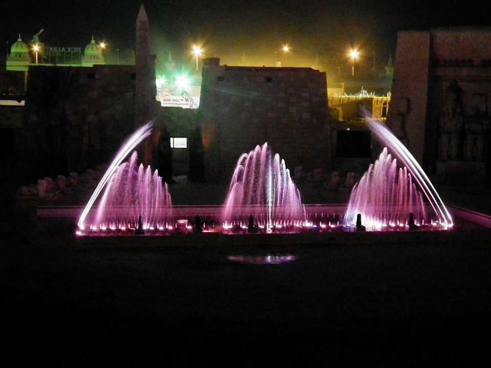 Fontanna Pickalbatros Alf Leila Wa Leila Resort - Neverland Hurghada