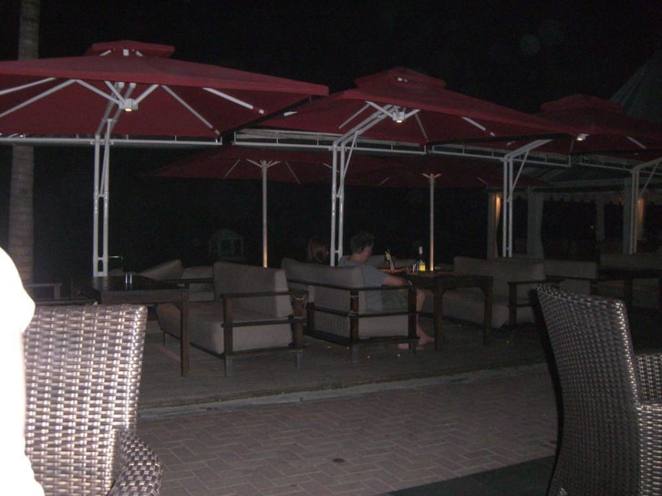 BeachClub Restaurant Puri Santrian