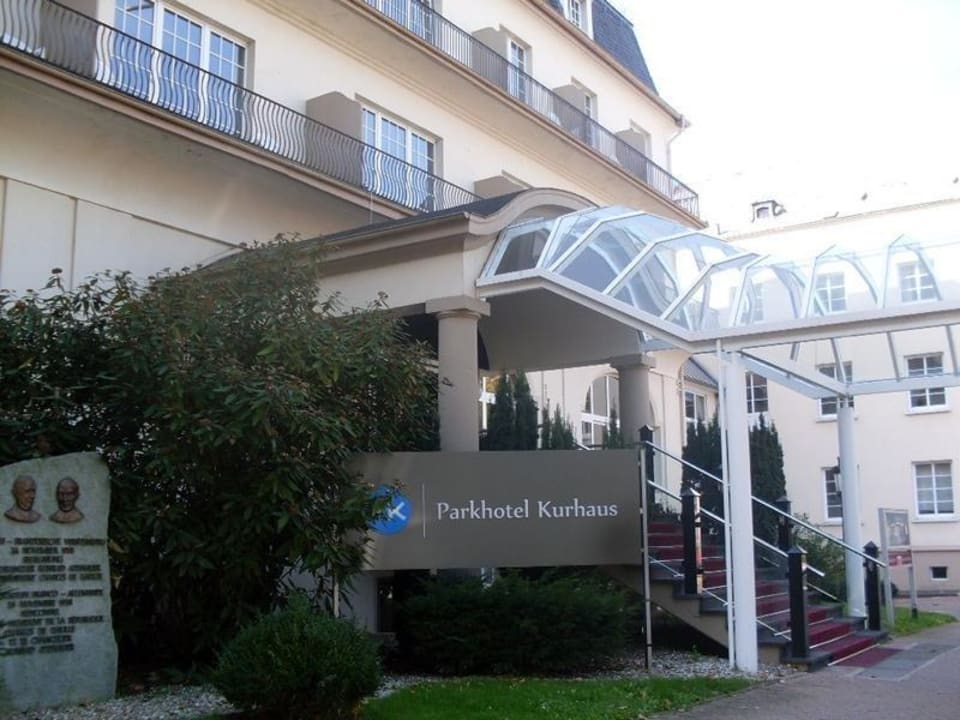 Hoteleingang Parkhotel Kurhaus