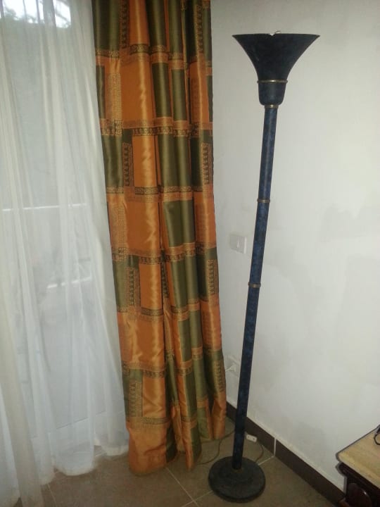 Etwas schief Pickalbatros Royal Moderna Resort-Sharm El Sheikh