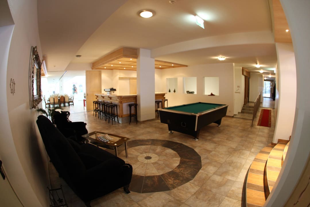 Lobby , Billiard Gasthof zum Löwen