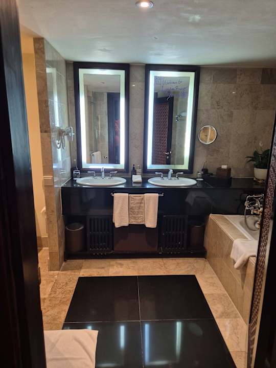 Zimmer Ayodya Resort Bali