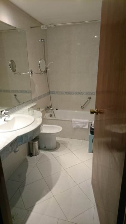 Badezimmer Hotel Transatlantique Meknes