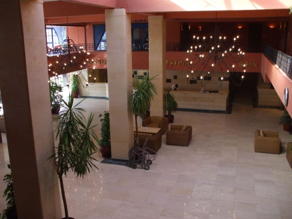 Die Lobby mit Rezeption Giftun Azur Resort