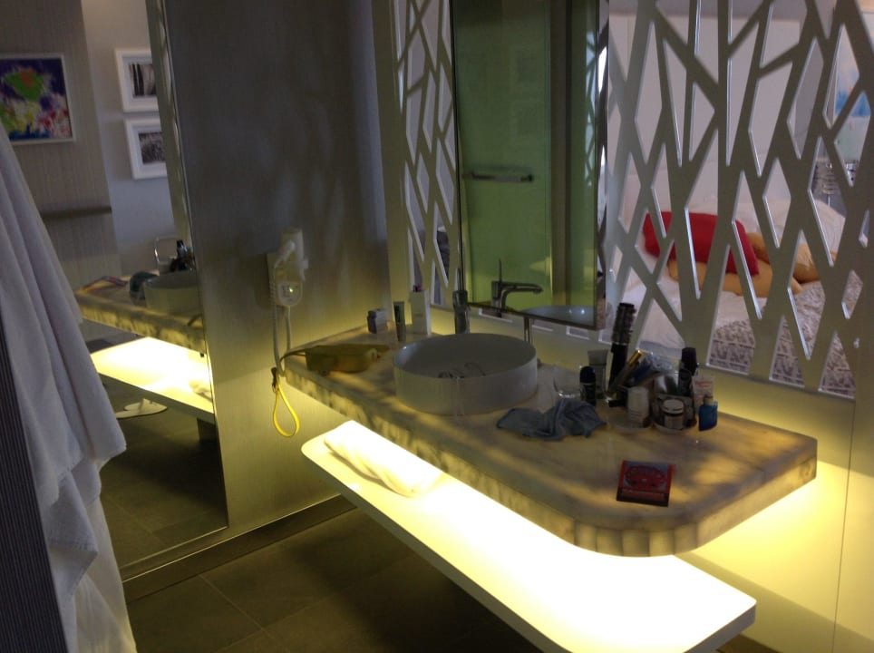 Номер The Sense Deluxe Hotel