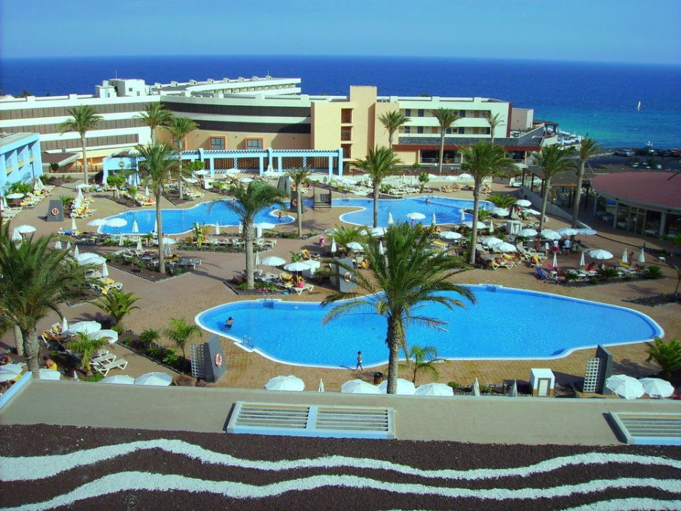 Pools Iberostar Waves Gaviotas Park