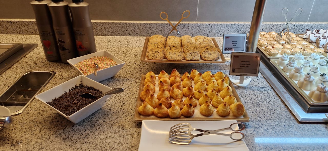 Gastro Hotel Riu Karamboa