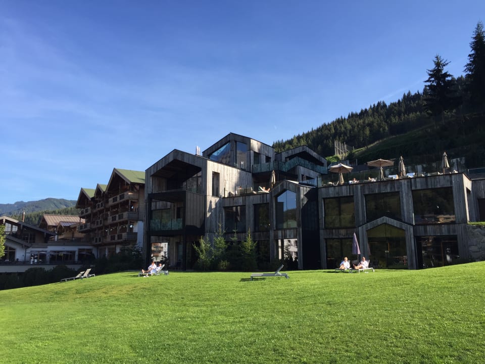 Außenansicht Naturhotel Forsthofgut