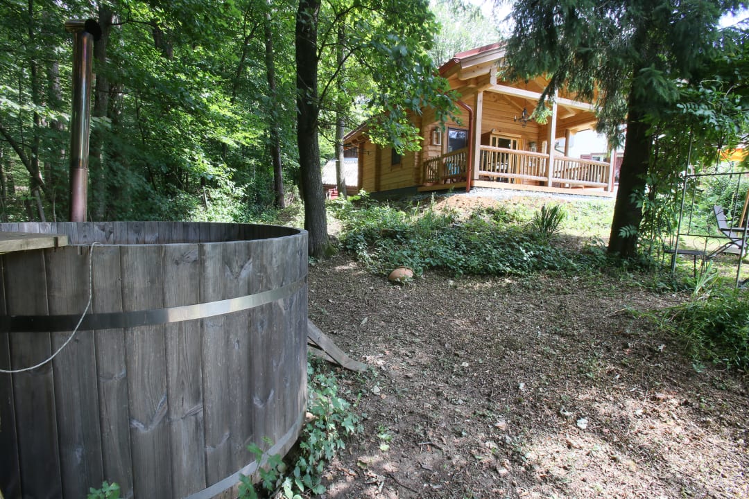 Gartenanlage Blockhaus Chalet Limone + Onkel Toms Hütte