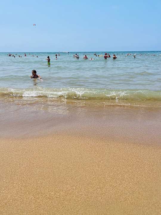 Strand Side Sunport Hotel & Spa