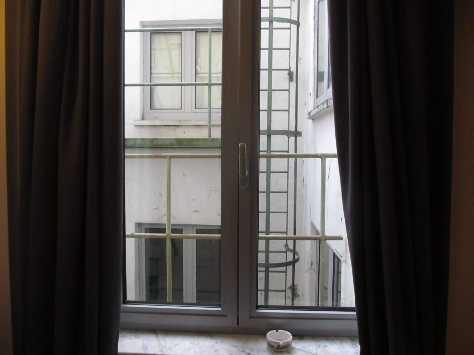 Hinterhof mit Fluchttreppe Hotel Concordia