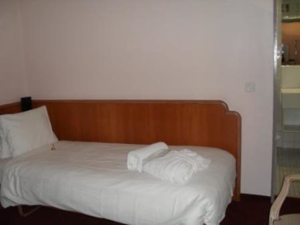 Einzelbett Thermal Hotels & Walliser Alpentherme