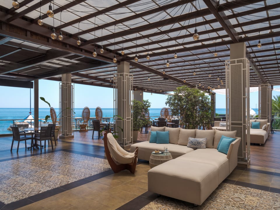 Lobby Adin Resort Hotel