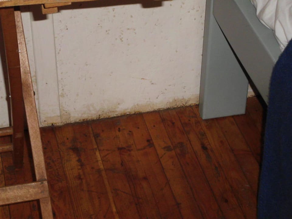 Boden und Wand. Hotel Country Club Castelfusano