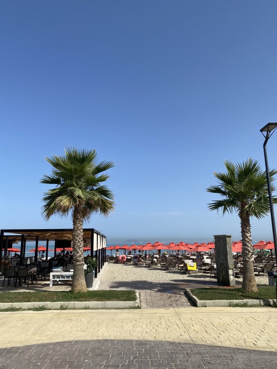 Strand Supreme Hotel