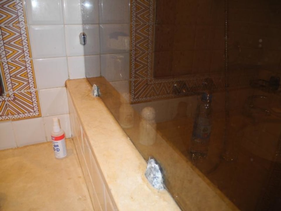 Glaswandhalterung zur Dusche Le Enjoy Djerba Hotel