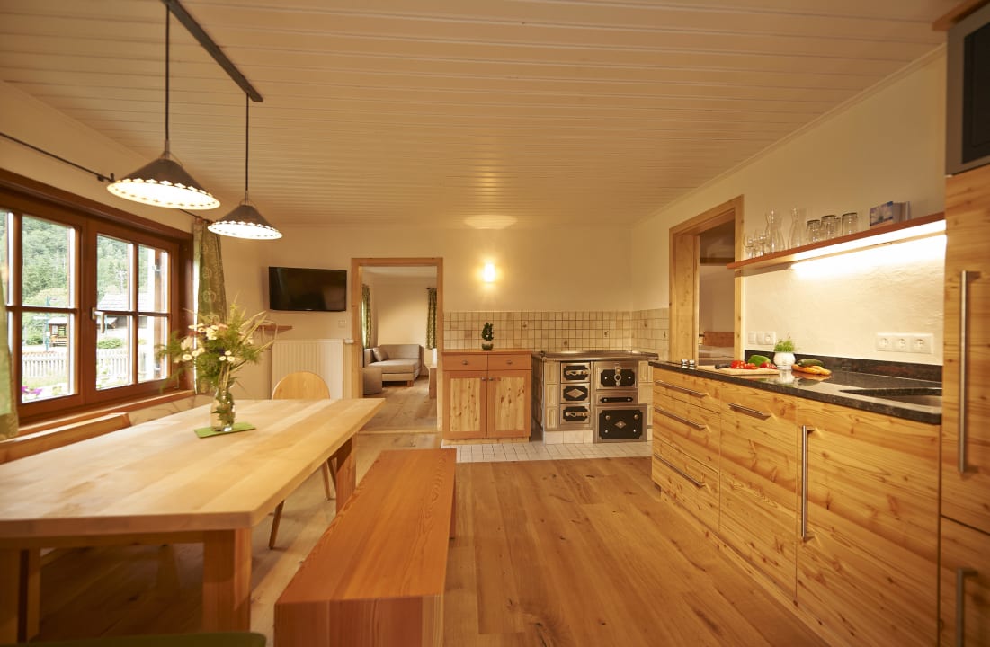 Zirben Appartement Wohnküche Hotel Blasiwirt