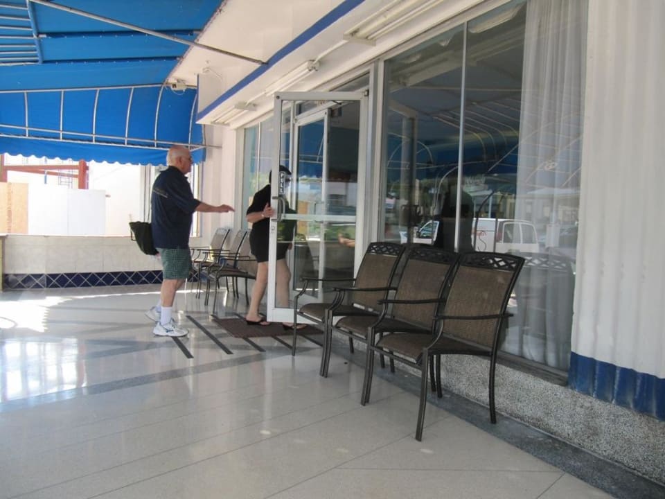 Eingang Hotel San Juan