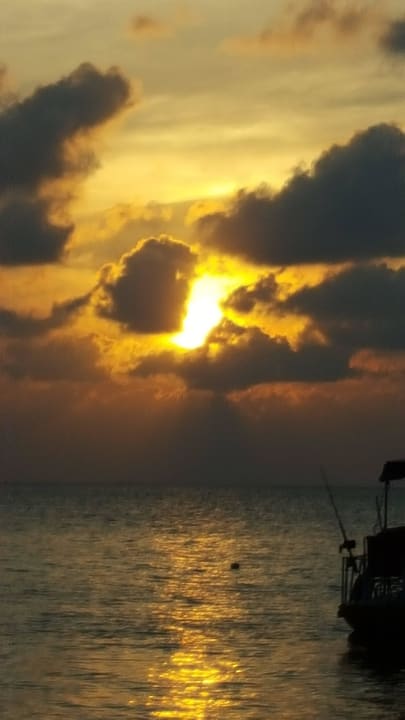 Abendstimmung Embudu Village