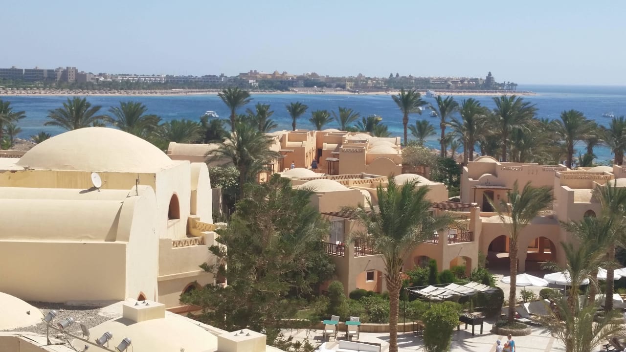 Blick über die Makadi Bay vom Turm aus Iberotel Makadi Beach