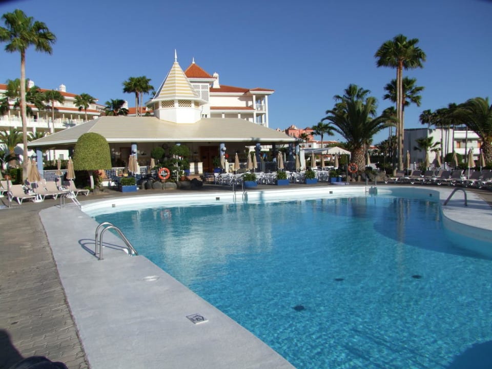 Blick zur Poolbar Hotel Riu Arecas - Adults only