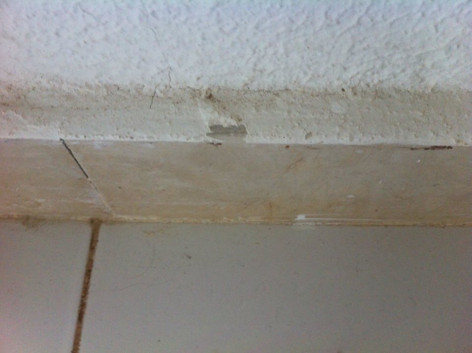 Keimige Fußleisten Hotel Sangho Club Zarzis