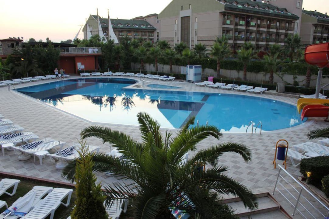 Pool (abends) Club Side Coast