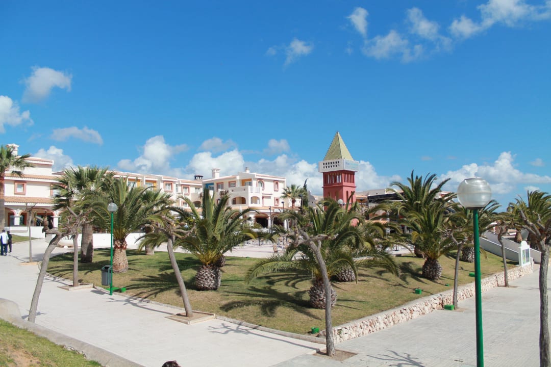 Anlage mit Bühne  blau punta reina