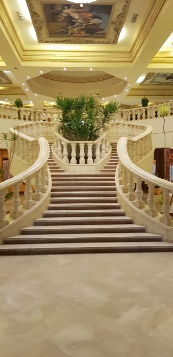 Lobby Hotel Titanic Palace