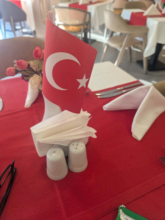 Gastro Side Breeze Hotel