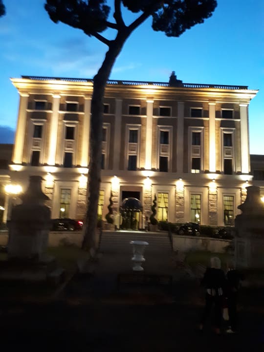 Außenansicht TH Roma - Carpegna Palace