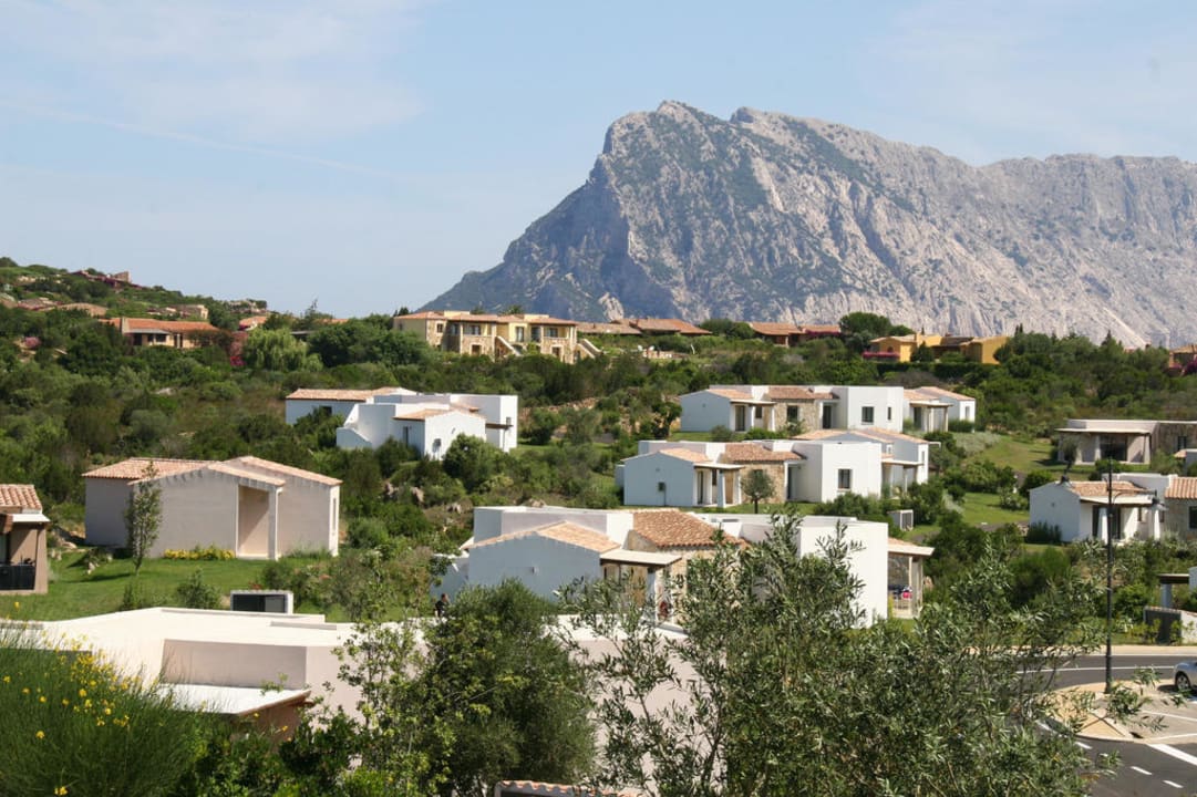 Blick zur Insel Tavolara Grande Baia Resort & Spa