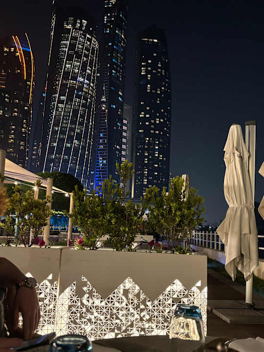 Gastro Khalidiya Palace Rayhaan by Rotana