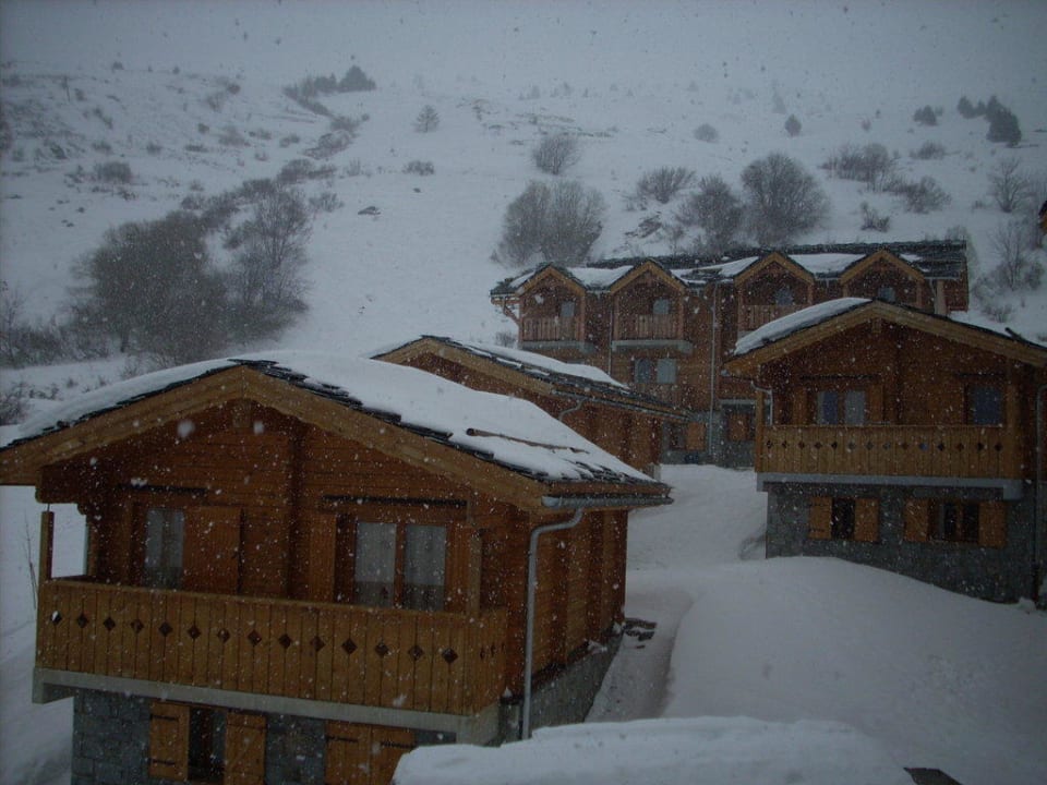 Verschneite Häuschen Privilège Resort Le Grand Panorama 2