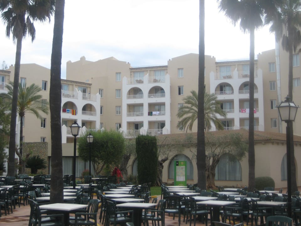 Innnenhof Protur Safari Park Aparthotel