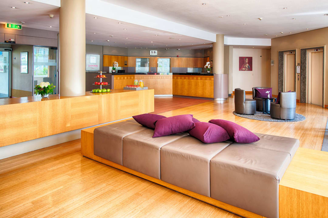 Lobby Leonardo Hotel Hamburg Airport