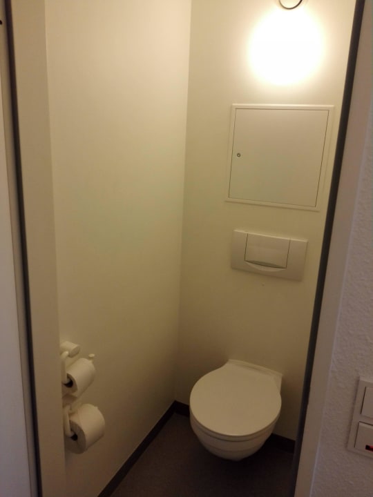 Separates WC ibis budget Berlin City Potsdamer Platz