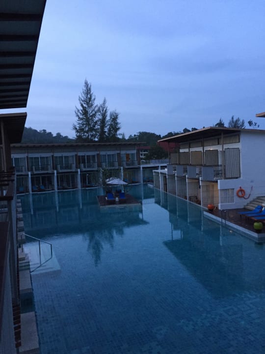 Deluxe Pool View The Briza Beach Resort Khaolak