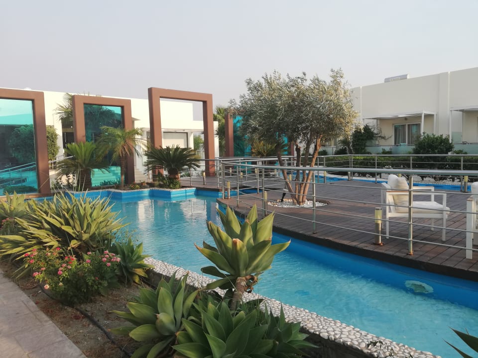 Gartenanlage Afandou Bay Resort Suites