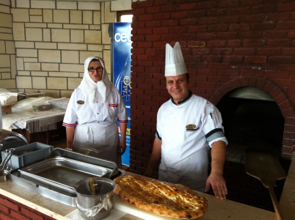 Frische Snacks an der Strandbar Horus Paradise Luxury Resort & Club