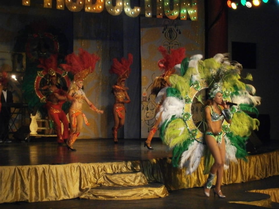 Farbenprächtige Show Grand Palladium Select Bávaro Resort & Spa