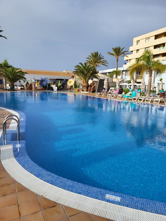 Pool Iberostar Waves Gaviotas Park