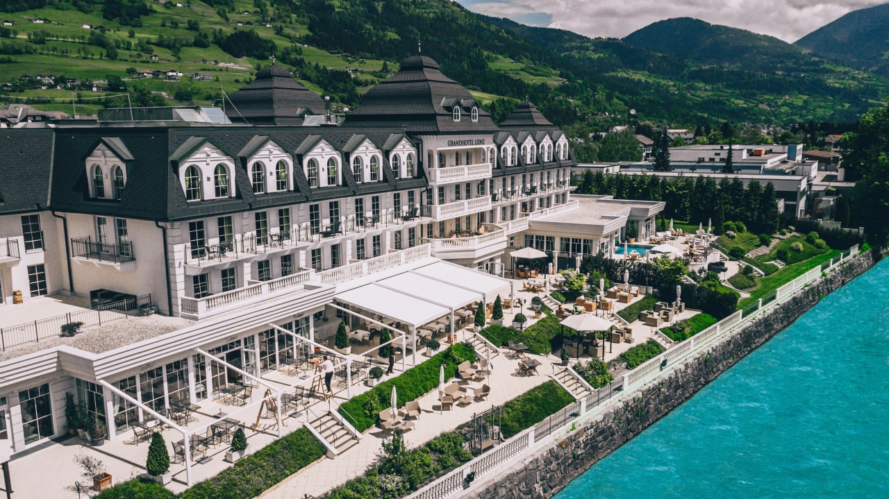 Außenansicht Grandhotel Lienz