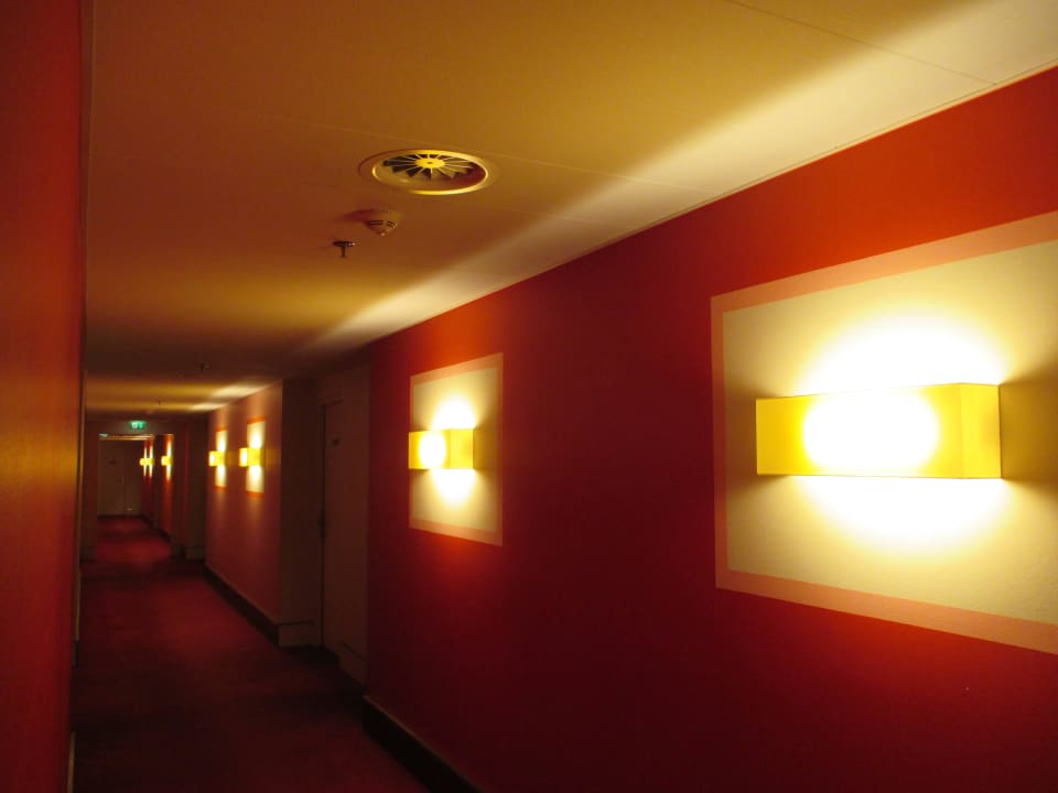 Flur im 9. OG Radisson Blu Hotel Frankfurt